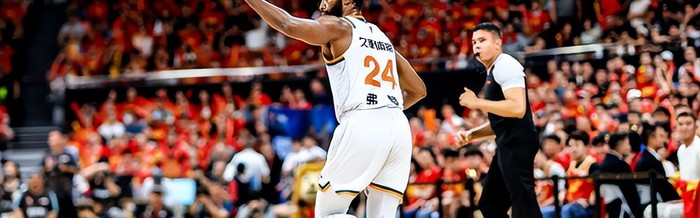 拒绝横扫！广厦避免队史耻辱纪录 三人20+拼尽全力孙铭徽仅打6分钟|浙江广厦|塔克|上海|胡金秋|古德温_新浪体育_新浪新闻